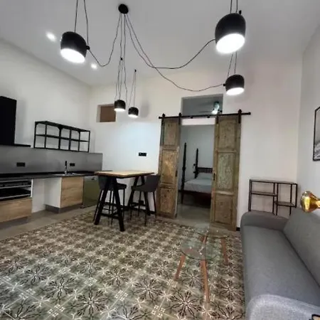 公寓 Comfy Design Isleta Near The
